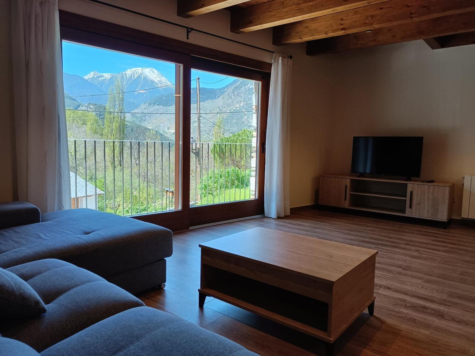 Apartament Rural Berros La Guingueta D'Aneu Zewnętrze zdjęcie