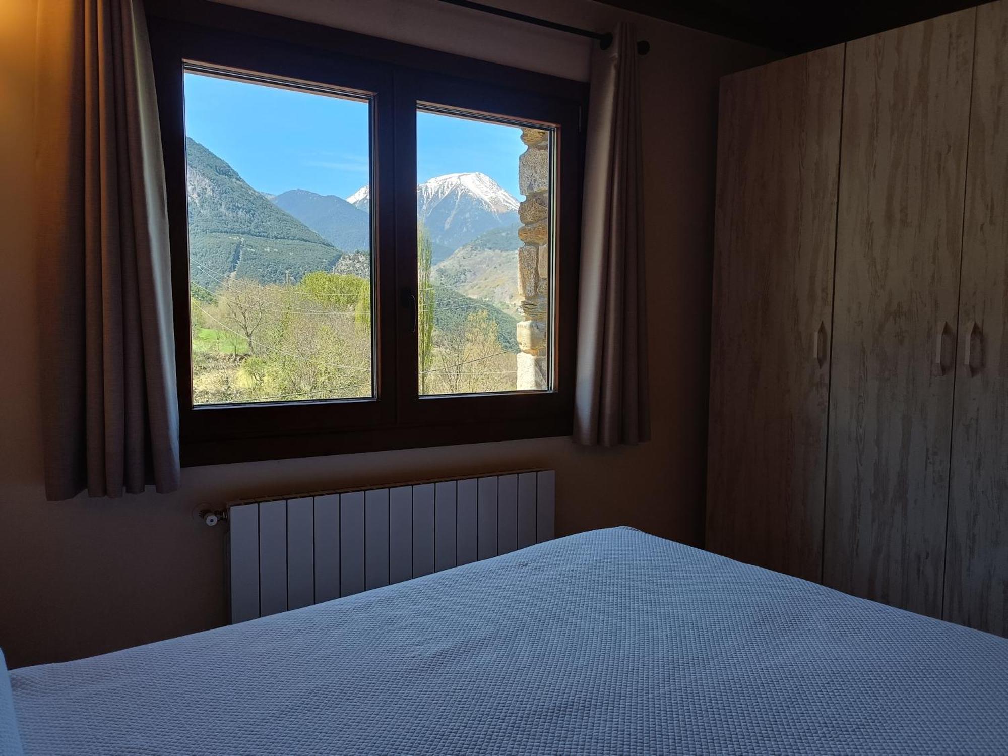 Apartament Rural Berros La Guingueta D'Aneu Zewnętrze zdjęcie