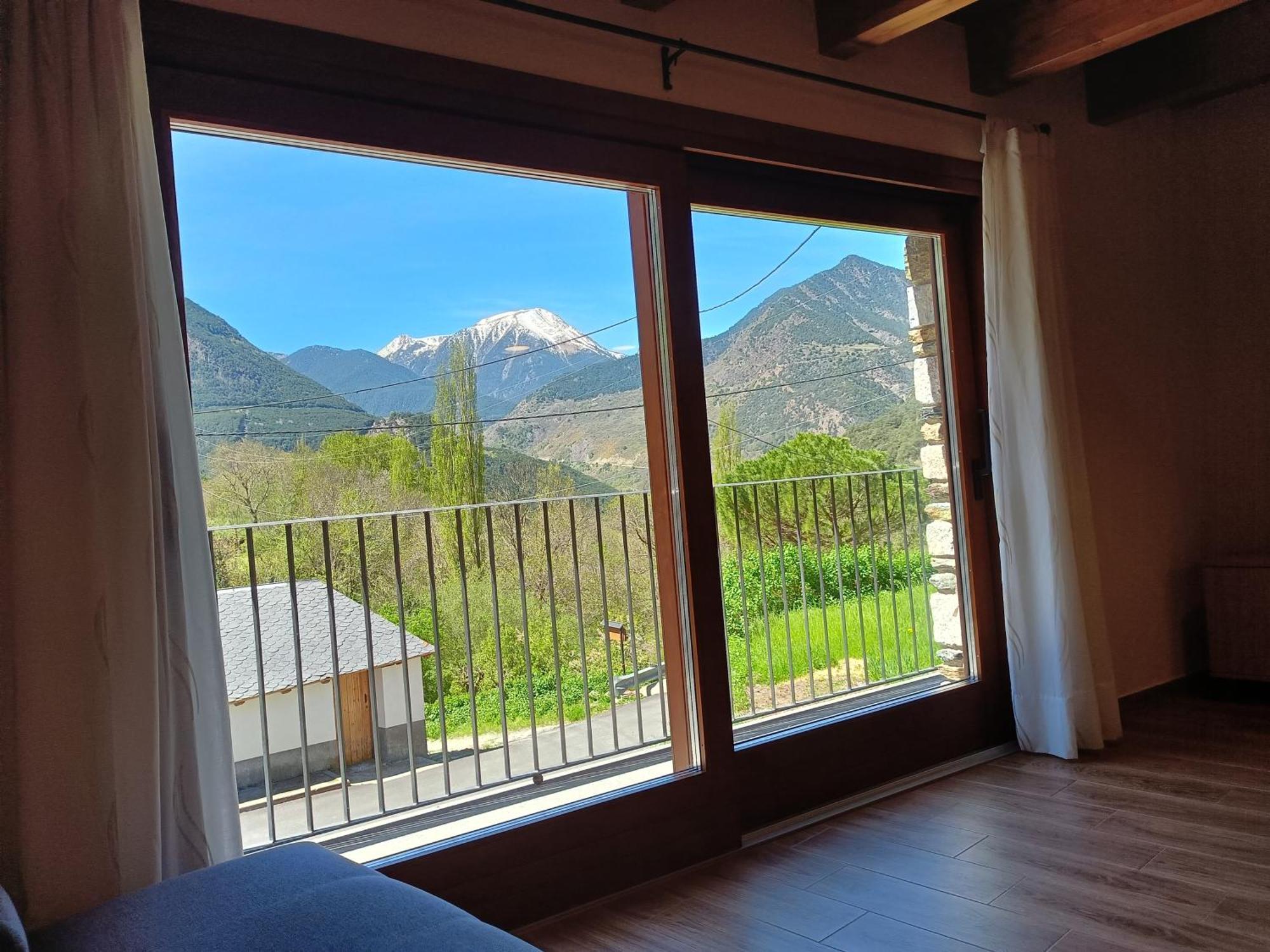 Apartament Rural Berros La Guingueta D'Aneu Zewnętrze zdjęcie